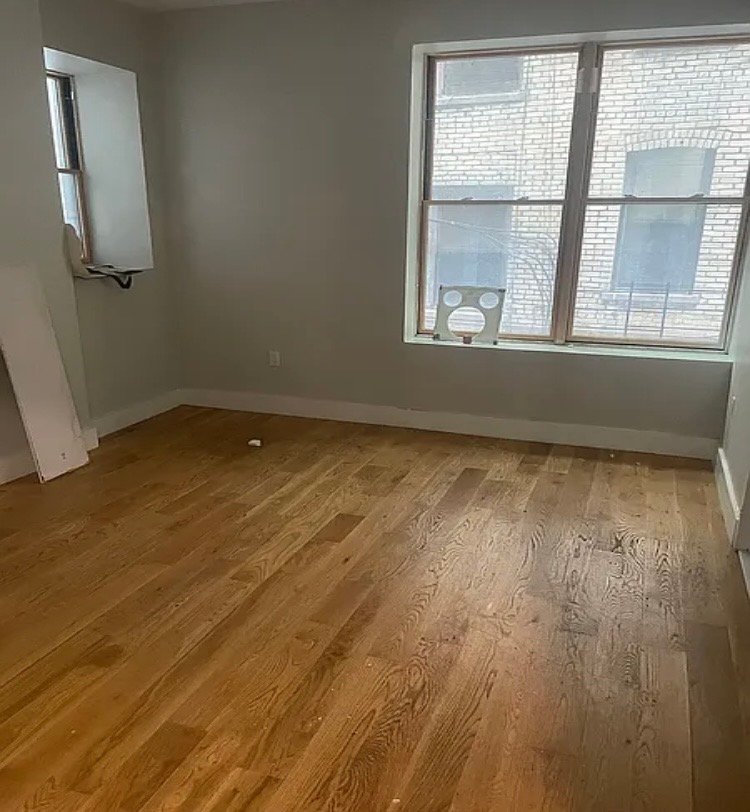 Cozy 4 Bed 2 Bath