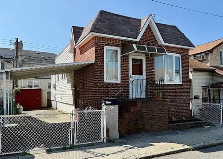 STUNNING 2 BEDROOM FOR SALE
