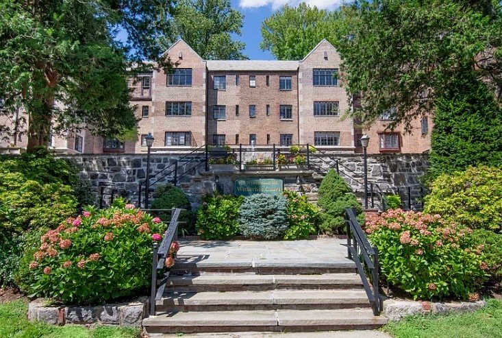 Stunning 2 Bedroom Apartment
