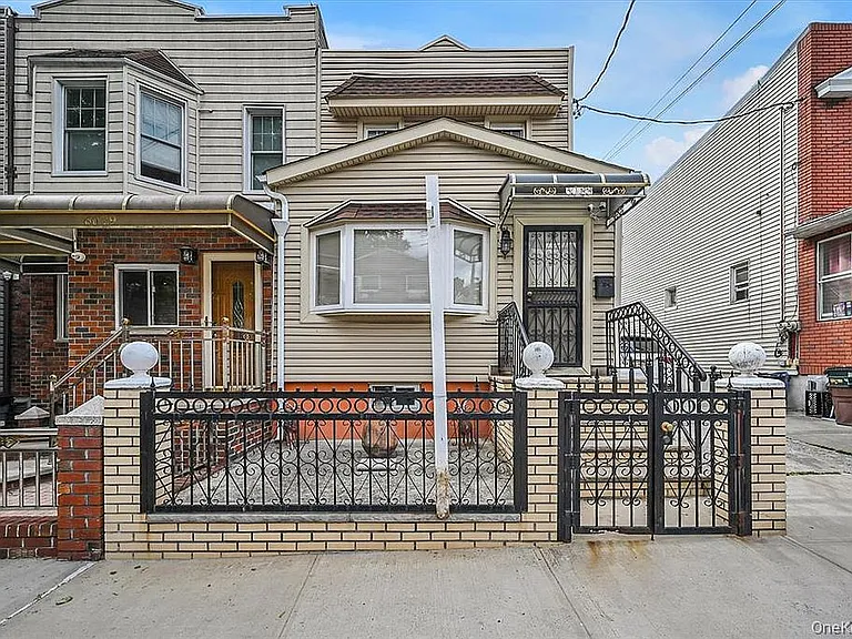 Beautiful 3 bedroom duplex